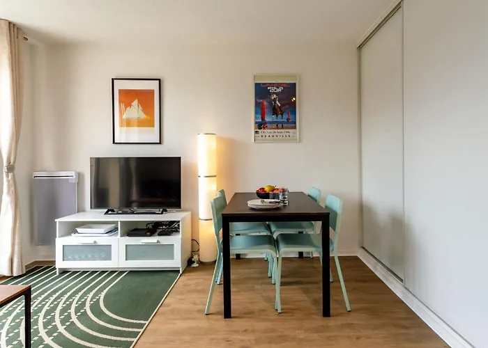 Le Domaine Du Coteau By Interhome Daire Touques